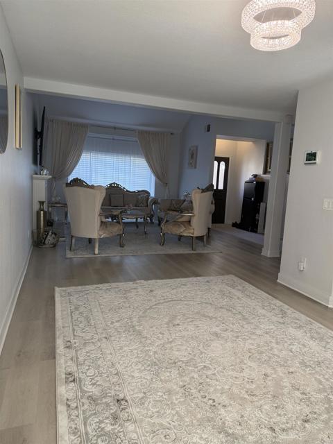 Building Photo - 10221 Greenleaf Rd