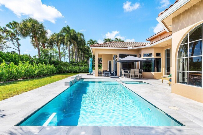 Building Photo - 3381 Lago De Talavera