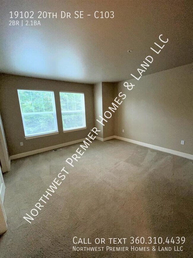 Building Photo - Silver Creek Crossing Condo