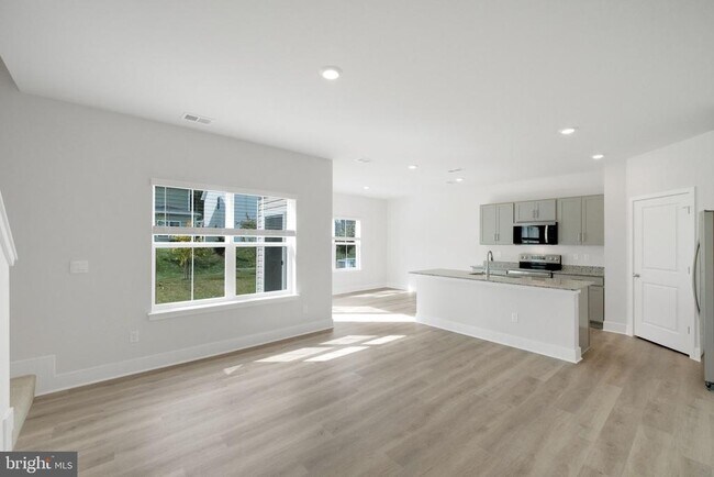 Building Photo - 116 Manasquan Wy