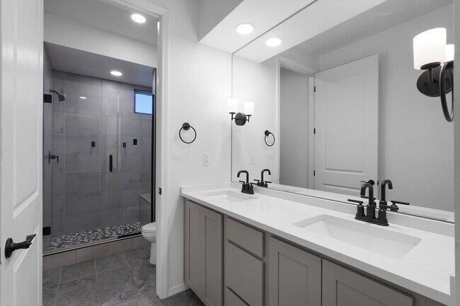 Building Photo - Coming Soon! | Modern | 3Bed/2Bath | Desirable Rio Rancho | Pets Welcome
