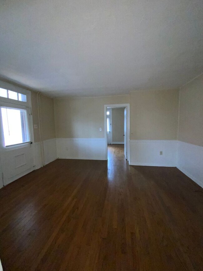 Building Photo - 31 New Haven St