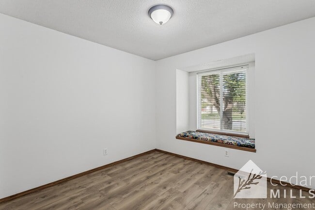 Building Photo - 2315 N Brandon Cir