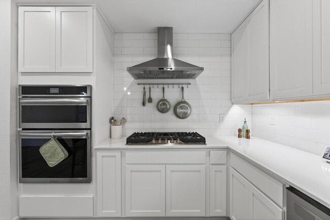 Building Photo - 3768 Wenatche Dr