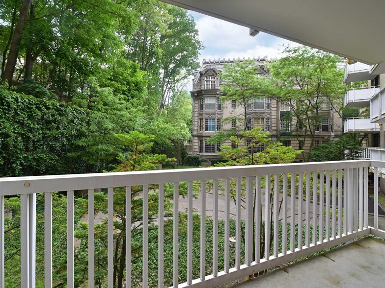 Building Photo - 1531 Beacon St