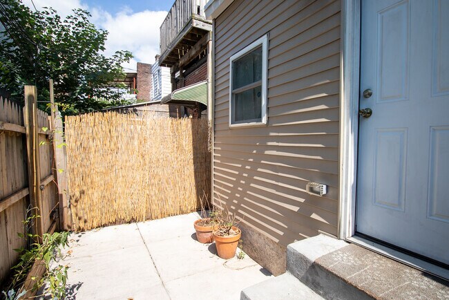 Building Photo - 2336 E Clearfield St