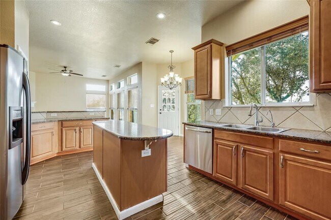 Building Photo - 9200 Hurley Cove
