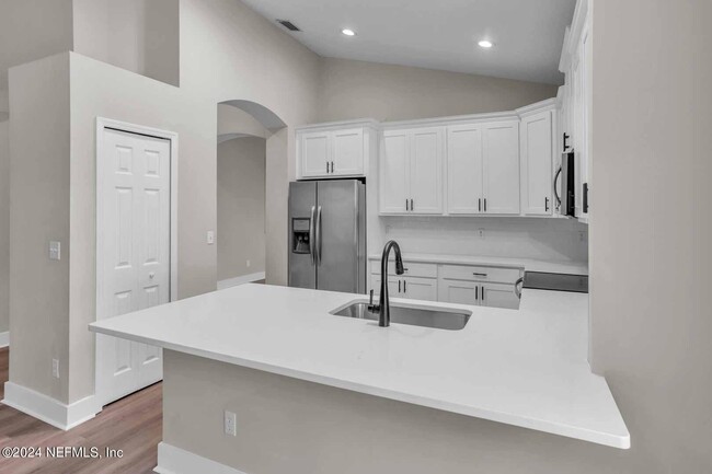 Building Photo - 1816 Cross Pointe Way