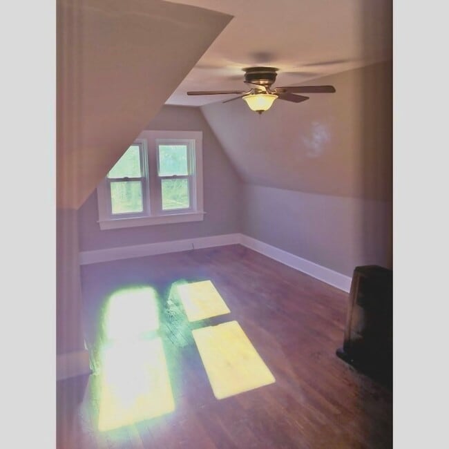 Building Photo - 7 Oaklawn St