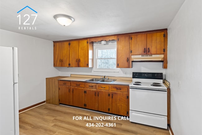Building Photo - Comfortable & Convenient 1-Bedroom Apartment in Prime Lynchburg Location!