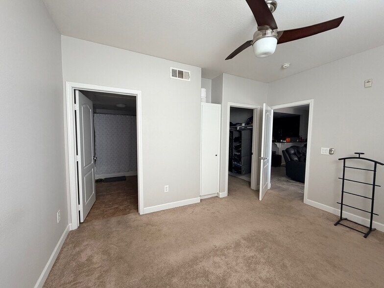 Master Bedroom - 3950 Ohio St