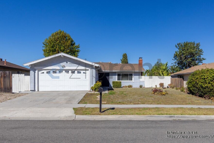 Building Photo - 5009 Tyler St