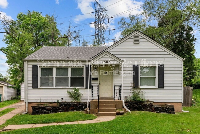 Building Photo - 7563 Haywood Dr