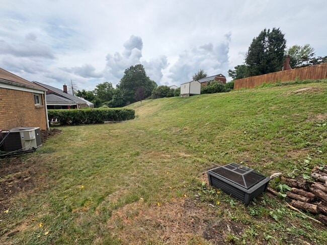 Building Photo - 6514 Ventura Dr