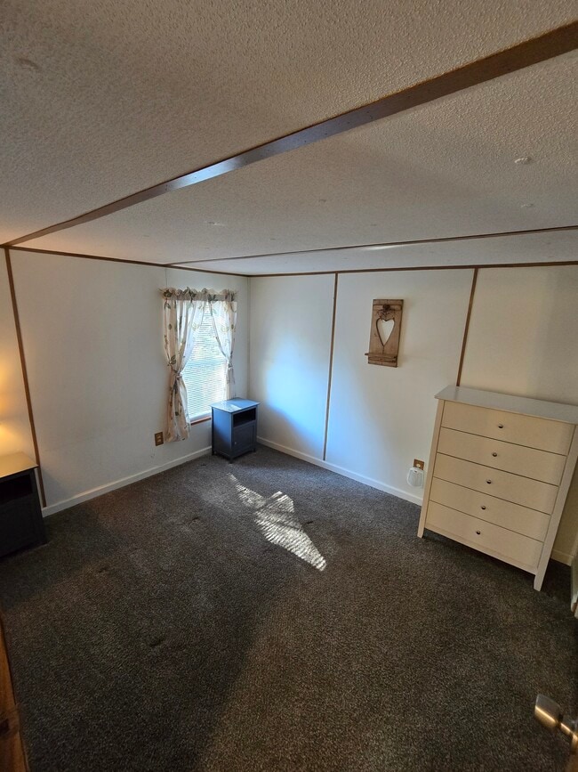 Building Photo - 181 Southerton Ln