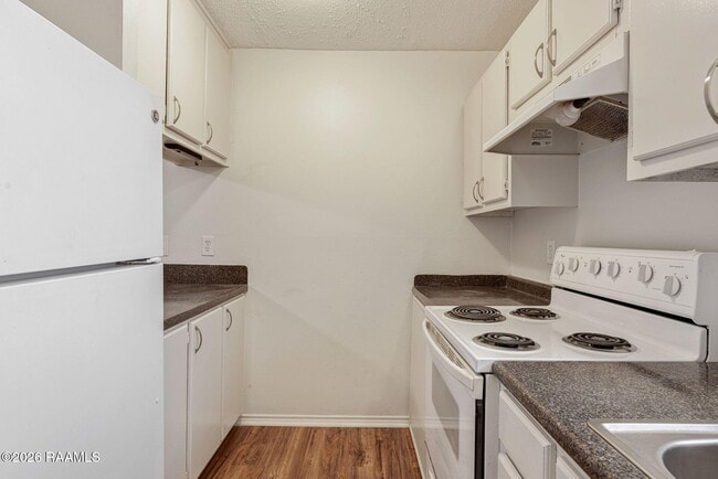 Building Photo - 1318 Lee Ave