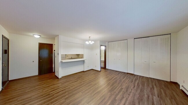 Building Photo - Upper Studio Apartment Available SOON