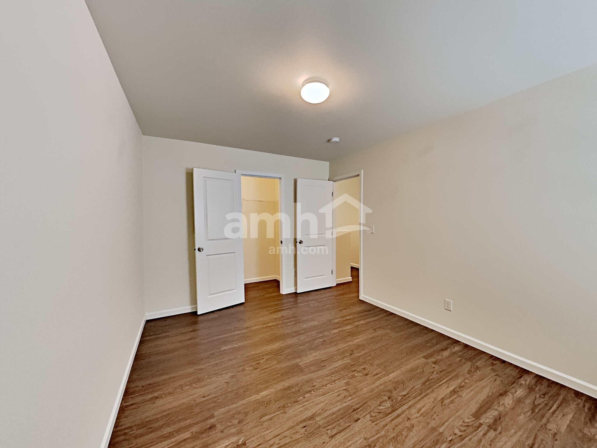 Building Photo - 1950 NW 23rd St