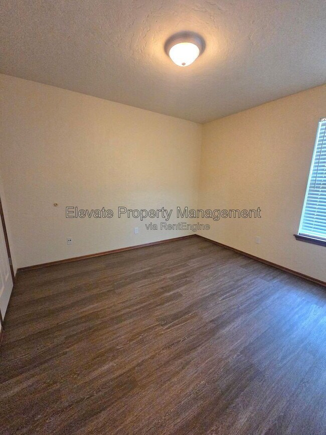 Building Photo - 804 SW 151st St