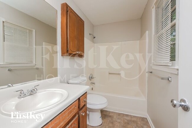 Building Photo - 255 Remington Trail