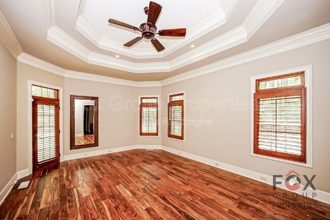 Building Photo - 143 Greenbay Rd