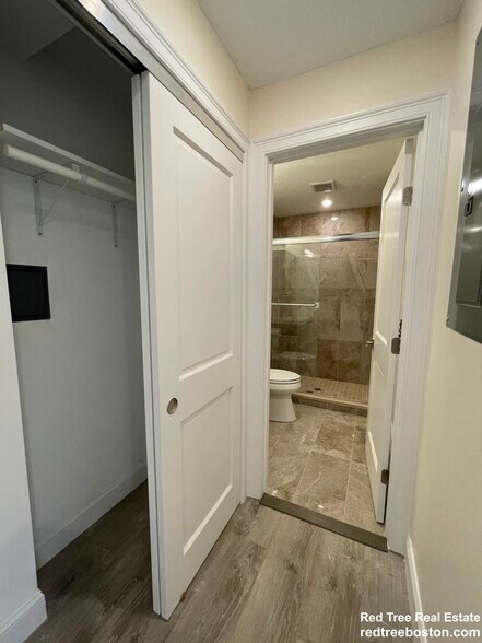 Building Photo - 1022 Commonwealth Ave