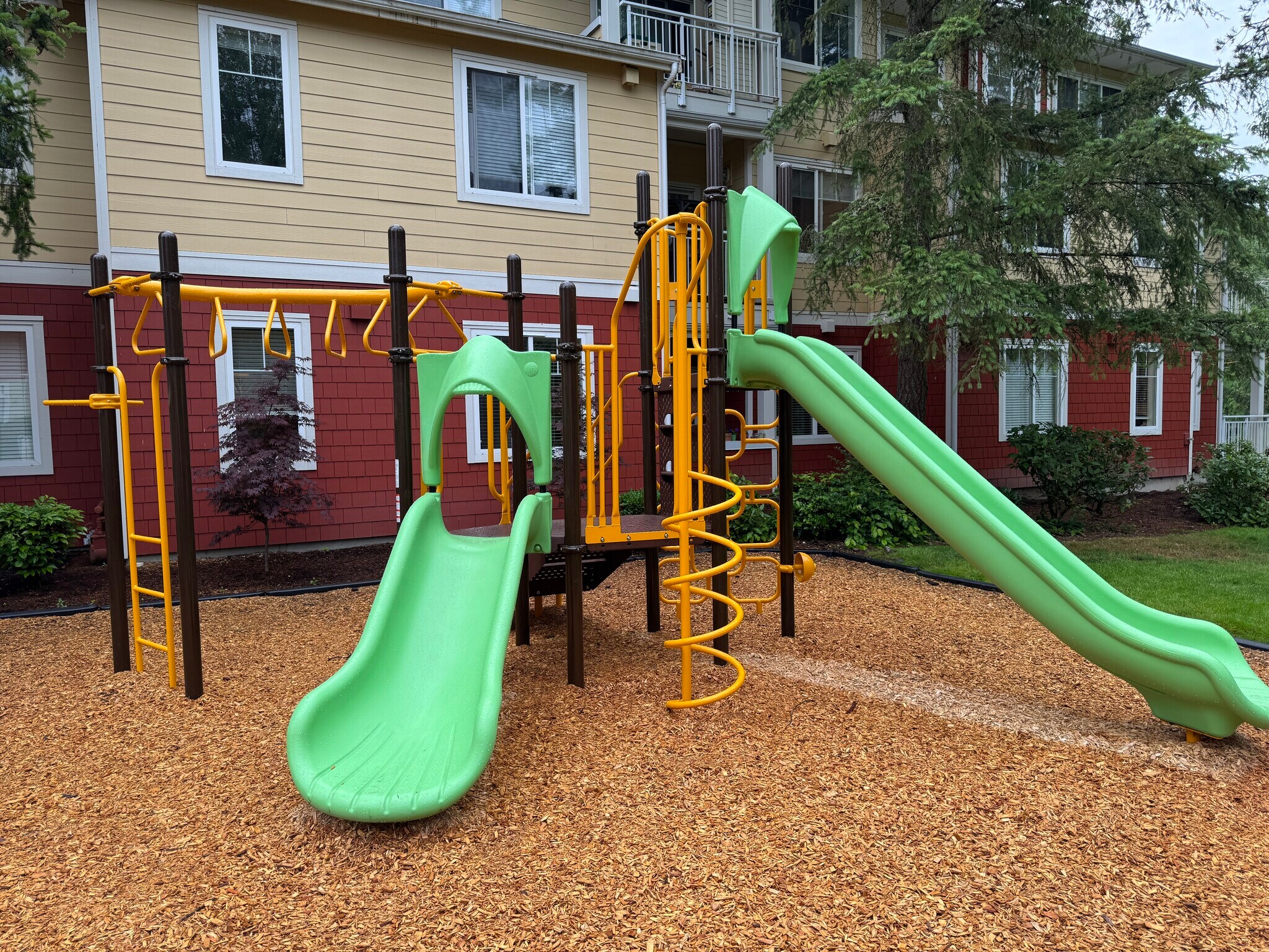 Playarea - 501 225th Ln NE
