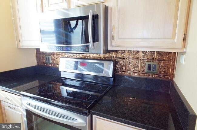 Building Photo - 1200 Braddock Pl