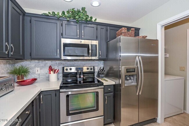 Building Photo - 20341 N 105th Ave