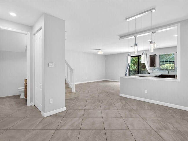 Building Photo - 12956 Anthorne Ln