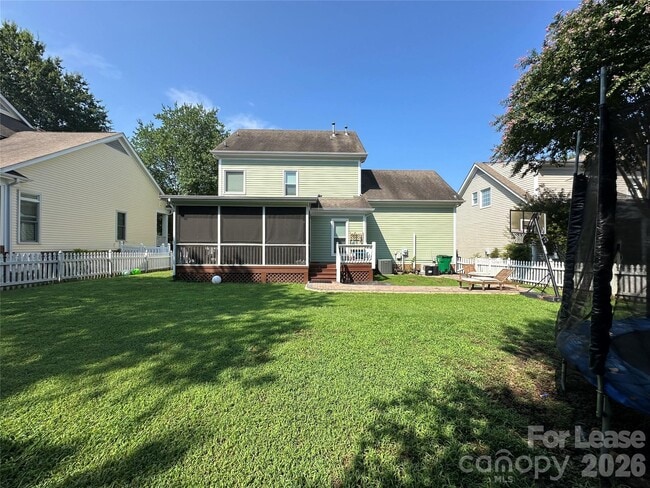 Building Photo - 819 Stargard Ct