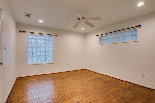 Building Photo - 5815 Walnut Hill Ln