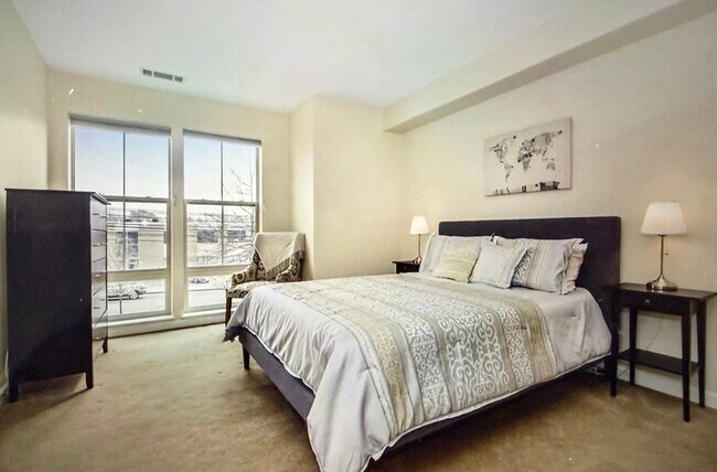 Building Photo - 3 Repton Pl