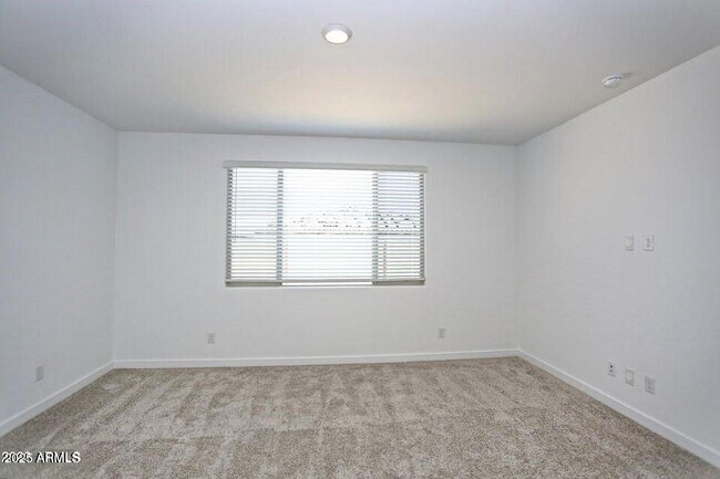 Building Photo - 2558 W Pecan Rd