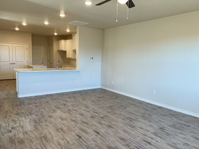 Building Photo - 5102 Rose Petal Ct