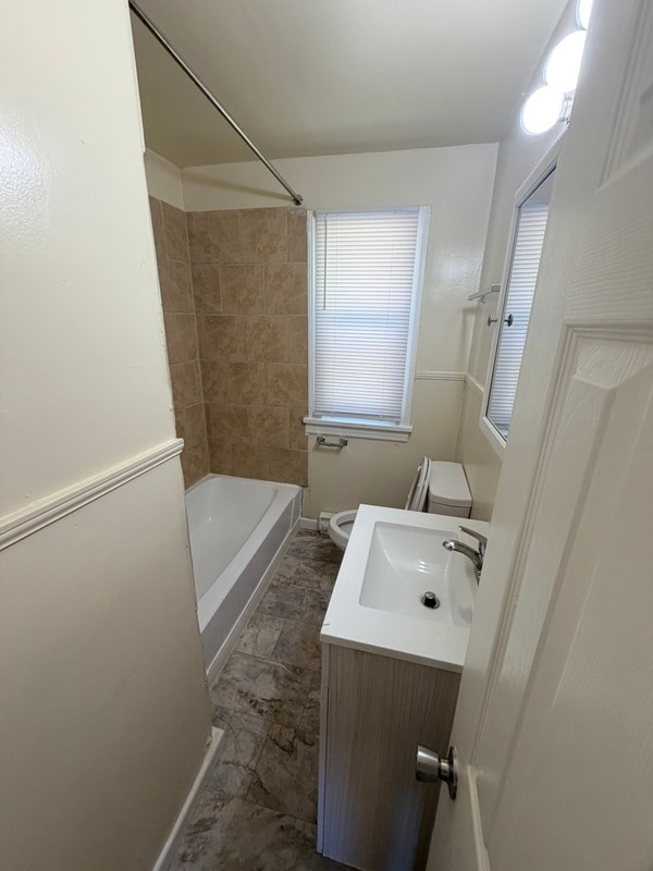 Building Photo - 306 St Claire Ln