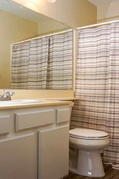 Building Photo - 4095 Rosenda Ct