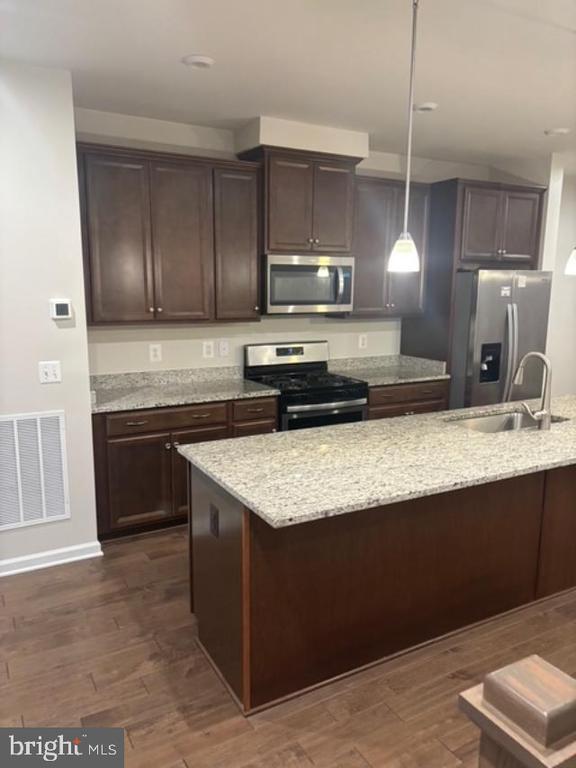 Building Photo - 11033 Blackburn Cove Ln