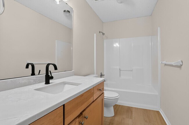 Building Photo - 15914 W 91st Terrace