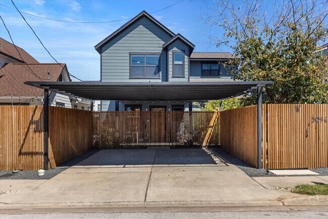 Building Photo - 3014 Neal St