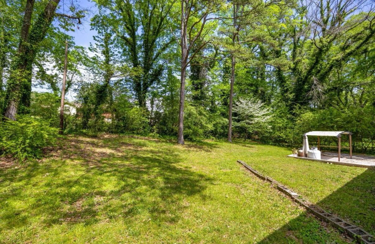 Building Photo - 2314 Green Forest Ln