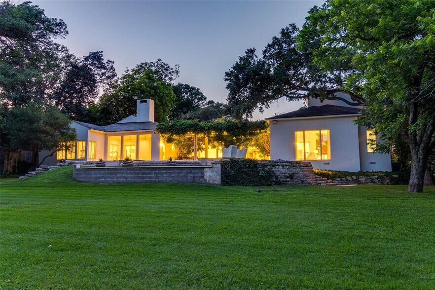 Building Photo - 4524 Park Ln