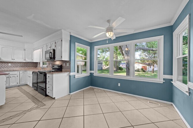 Building Photo - 435 Currituck Dr