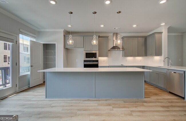 Building Photo - 612 Marimba Pike