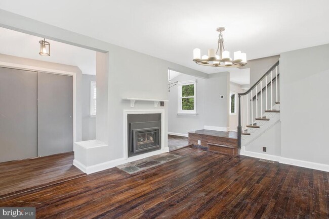 Building Photo - 509 Denham Rd