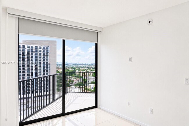 Building Photo - 5300 Paseo Blvd
