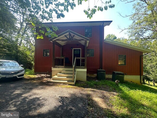 Building Photo - 1325 Stoney Bottom Rd