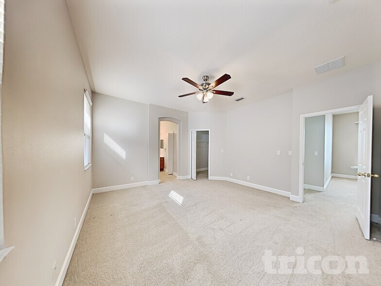 Building Photo - 614 Ravenshill Way