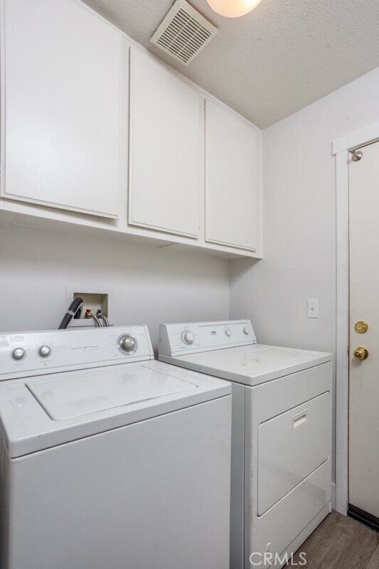 Building Photo - 33183 Eagle Point Dr