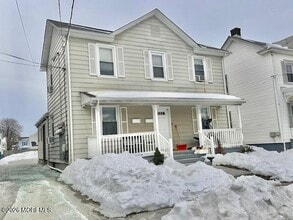 Building Photo - 15 Doughty St